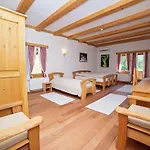Zlatna Nit Pansion Bed & Breakfast Bosanska Krupa