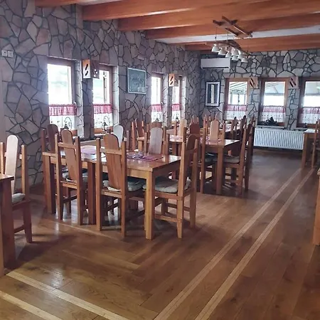 Zlatna Nit Pansion 3* Bosanska Krupa
