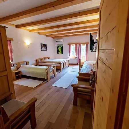 Zlatna Nit Pansion 3*