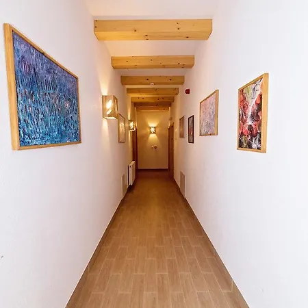 Zlatna Nit Pansion 3*