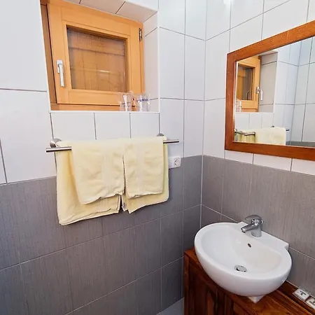 Zlatna Nit Pansion Bed & Breakfast Bosanska Krupa