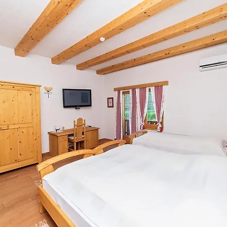 Zlatna Nit Bosanska Krupa