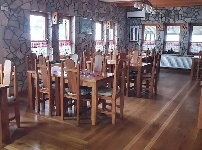 Zlatna Nit Pansion 4* Bosanska Krupa