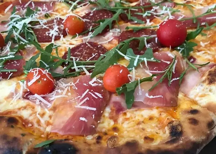 Zlatna Nit Pansion Bosanska Krupa