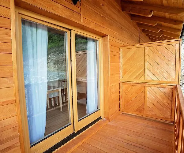 Zlatna Nit Pansion 4* Bosanska Krupa