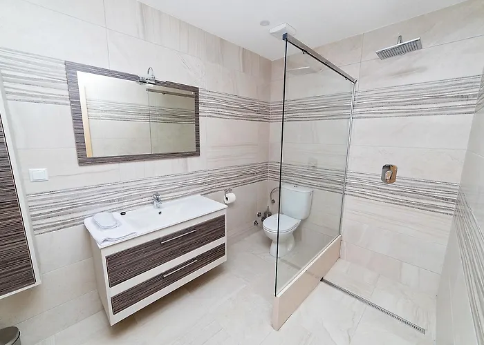 Zlatna Nit Pansion 4*