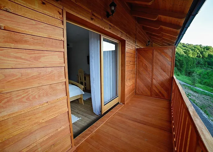 Zlatna Nit Pansion 4* Bosanska Krupa