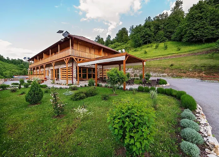 Zlatna Nit Pansion 4*